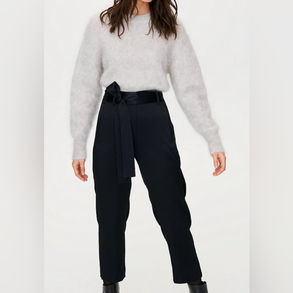 Aritzia Wilfred Pants in Black - Size 0